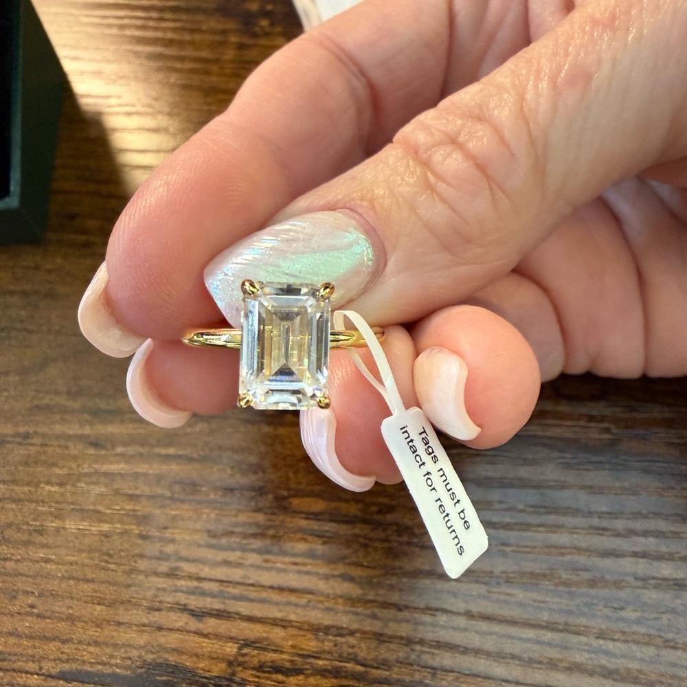 NWT Elegant Moissanite Rings with GRA Certification - size 6 - Picture 3 of 10